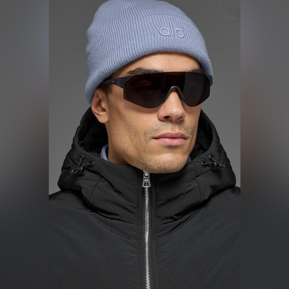 🆕 ALO Yoga | Notable Beanie - Winter Frost - Picture 2 of 3